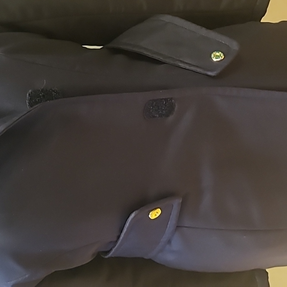 GUCCI Vintage fitted waist black warm coat with gold accent buttons - Picture 5 of 14